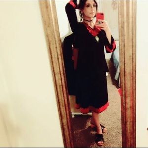 1960’s Vintage Witchy Embroidered Dress Bell Sleeves Size S-M